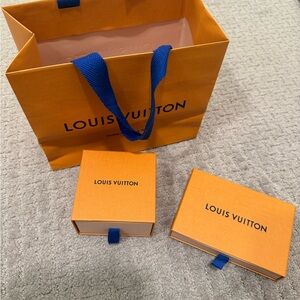 Louis Vuitton Shopping bag and boxes
